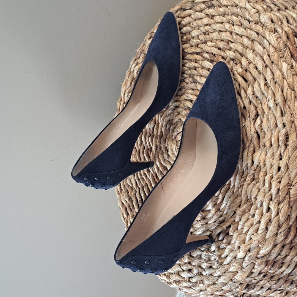 Tod's Womens Navy Blue Suede Back Studded Pump 3" Heels Size EU‎ 38/US 7.5